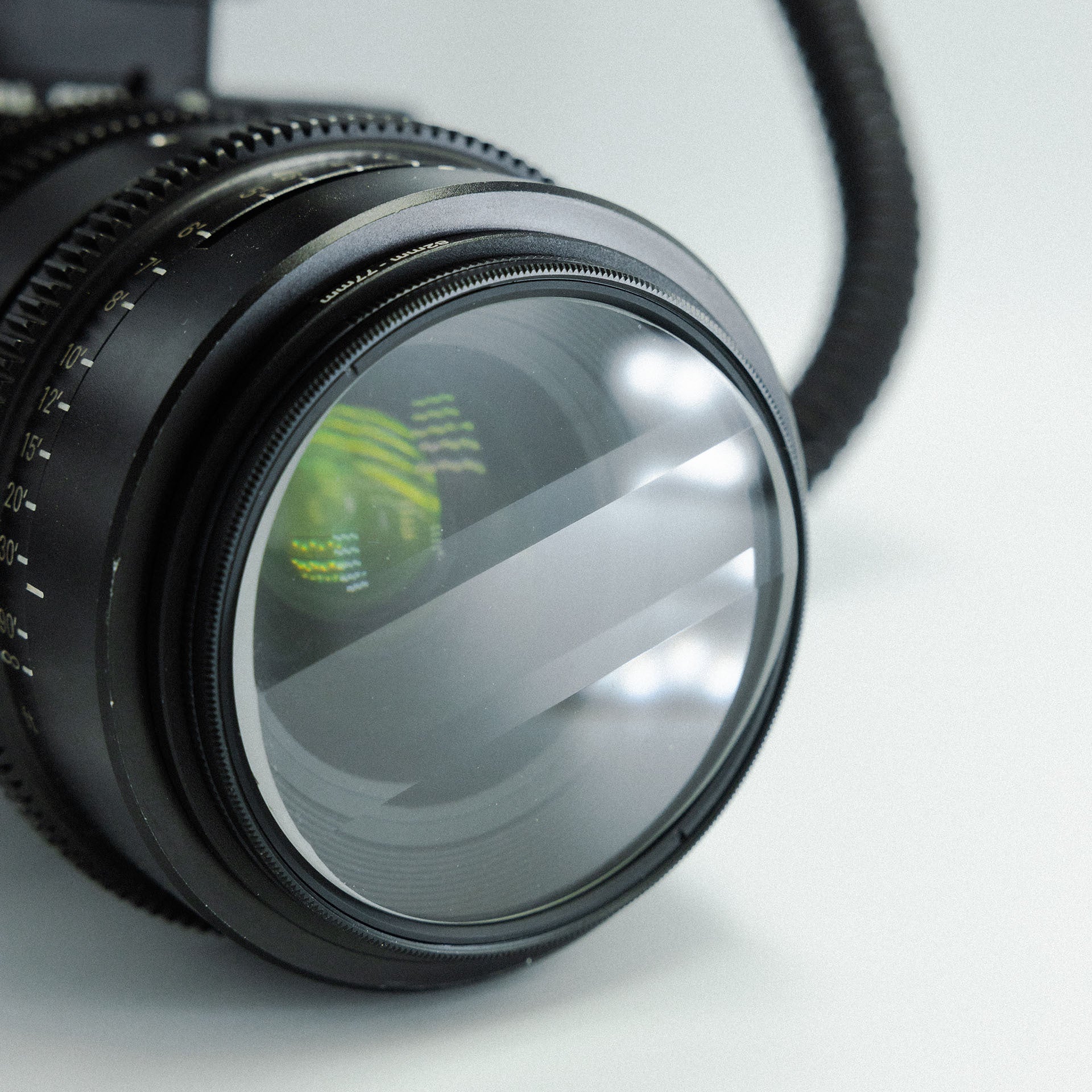 Subtle Linear FX Rotating Lens Filter for Photo & Video