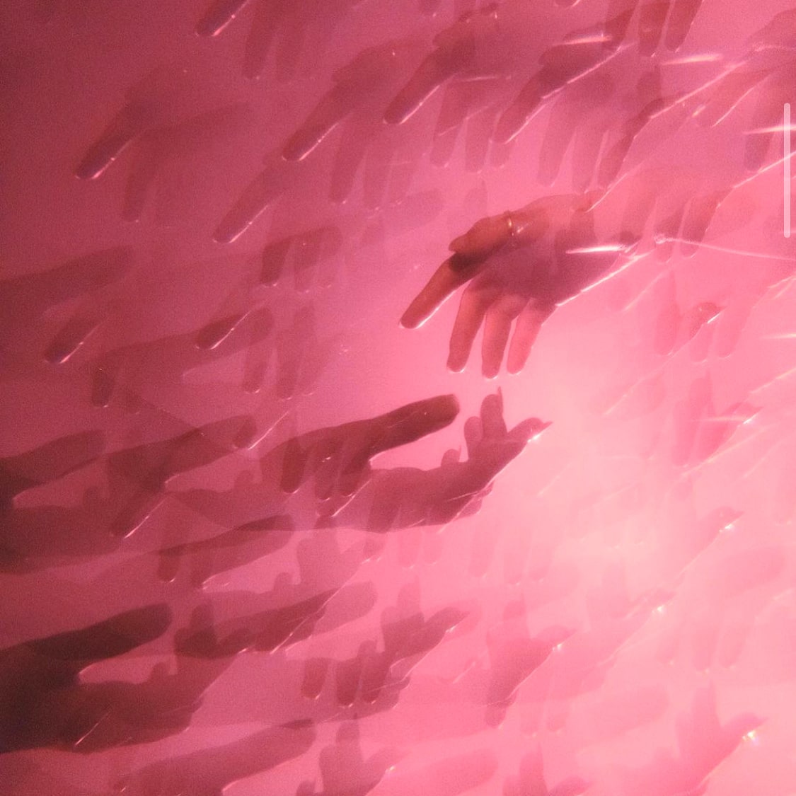 Kaleidoscope FX Filter – Rotating Lens Filter for Creative Photography & Video