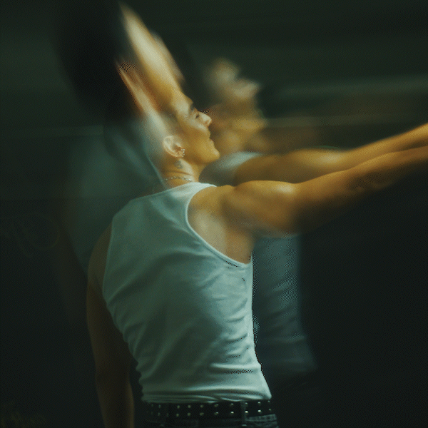 Handheld Spectre FX Ghost Blur Filter for Cinematic Photography