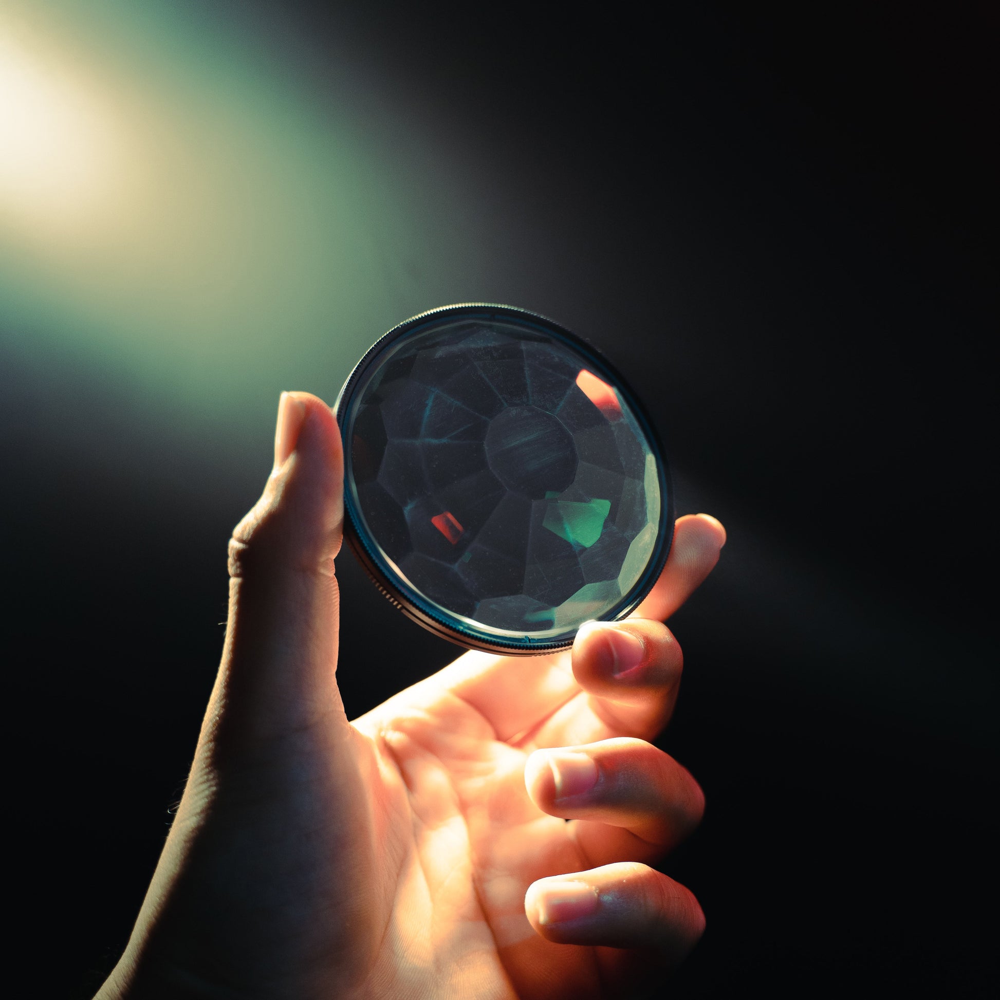 Kaleidoscope FX Filter – Rotating Lens Filter for Creative Photography & Video