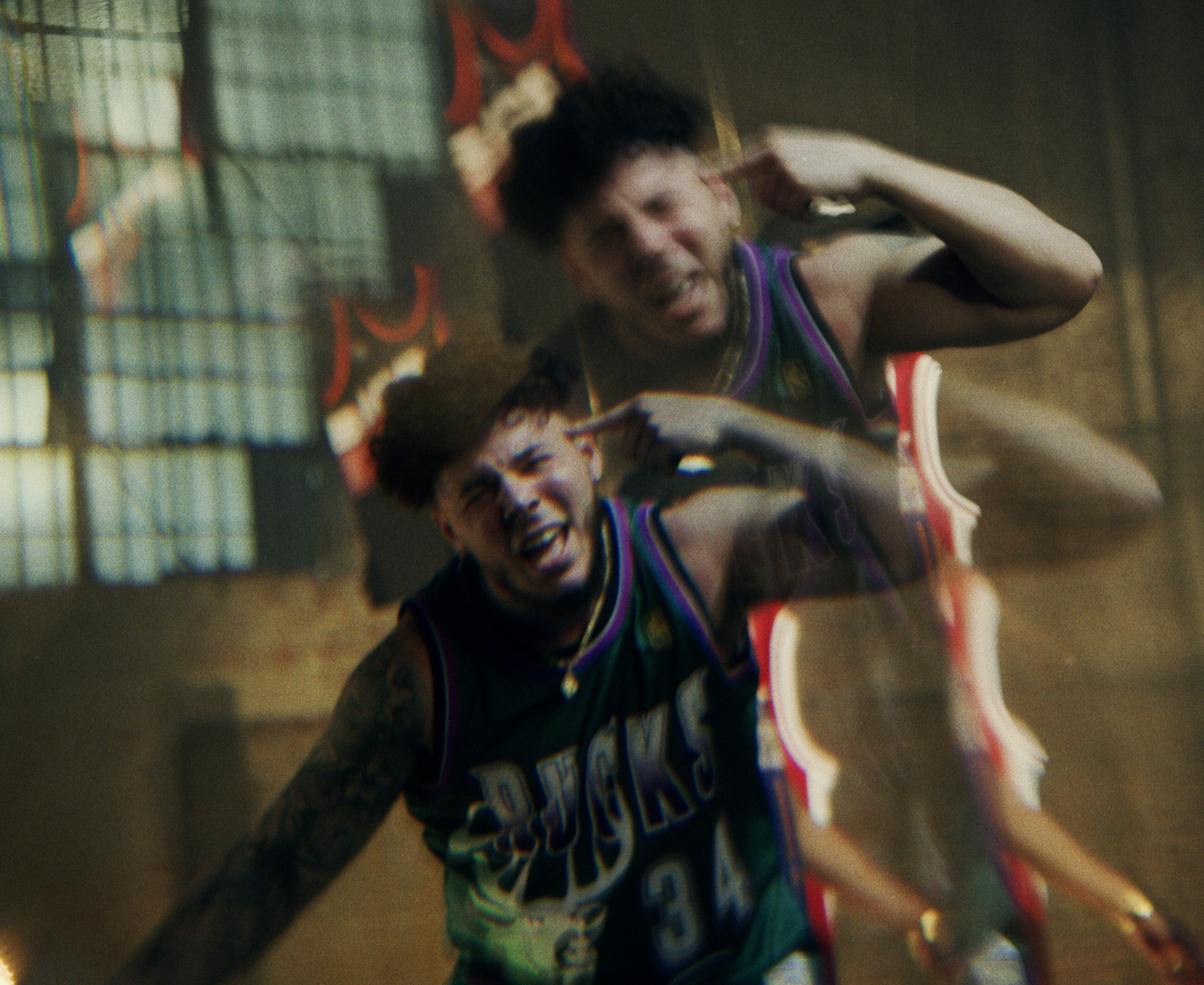 150mm Handheld Subtle Kaleidoscope Filter for Creative Photographers