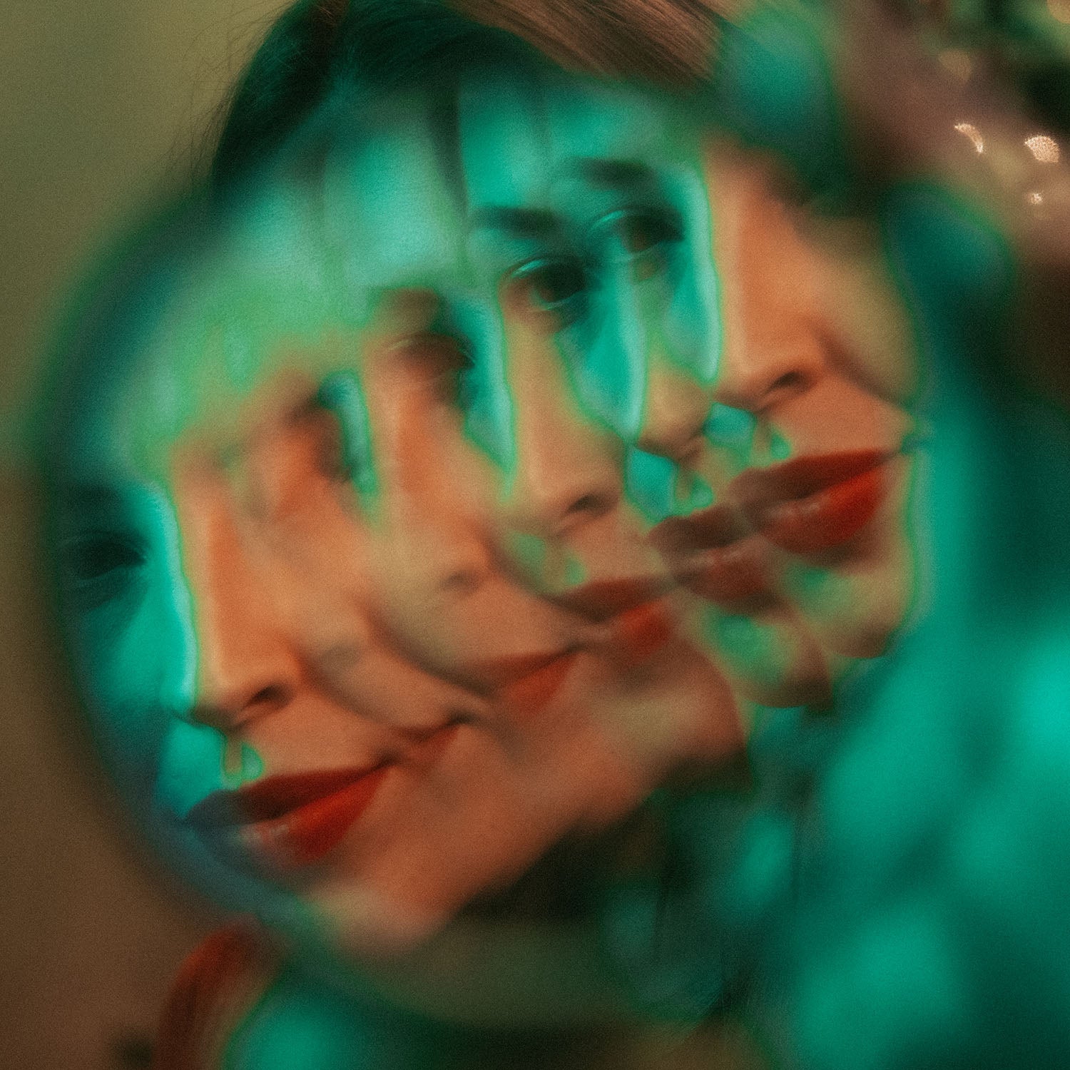 Linear Prism FX Filter – Multi‑Subject Replication Lens Filter