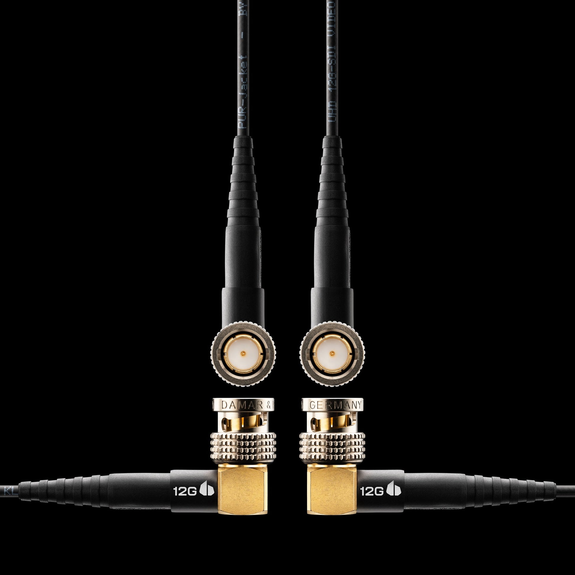 https://cdn.shopify.com/s/files/1/1605/3439/products/12G-SDIBNCRightAngletoBNCRightAngle01_70a32c84-5568-4aa7-95be-c3fb26d4b874.jpg?v=1673395478