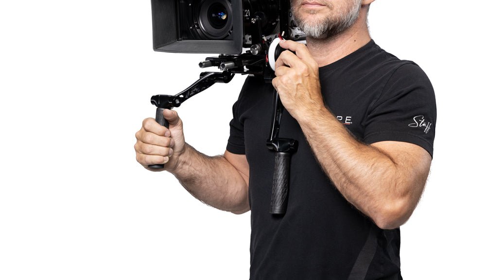 https://cdn.shopify.com/s/files/1/0738/9013/6370/files/shape-new-generation-quick-handle-arri-rosette-medium-9164999.jpg?v=1760781594